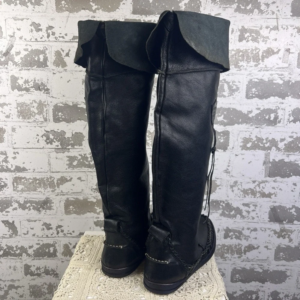 El Vaquero Black Majove Over The Knee Moccasin Boots Sz38 US 7.5-8 Leather Moto